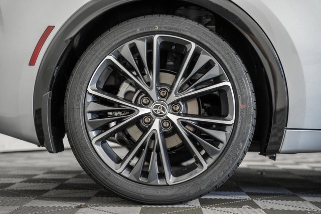 New 2026 Toyota Prius XLE image 19