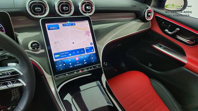 Used 2025 Mercedes-Benz GLC 300 4MATIC image 42