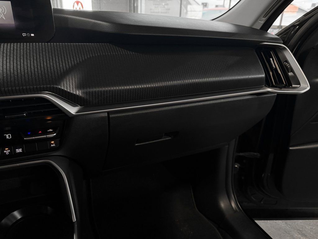 Used 2024 MAZDA CX-90 3.3 Turbo w/ Select Package image 32