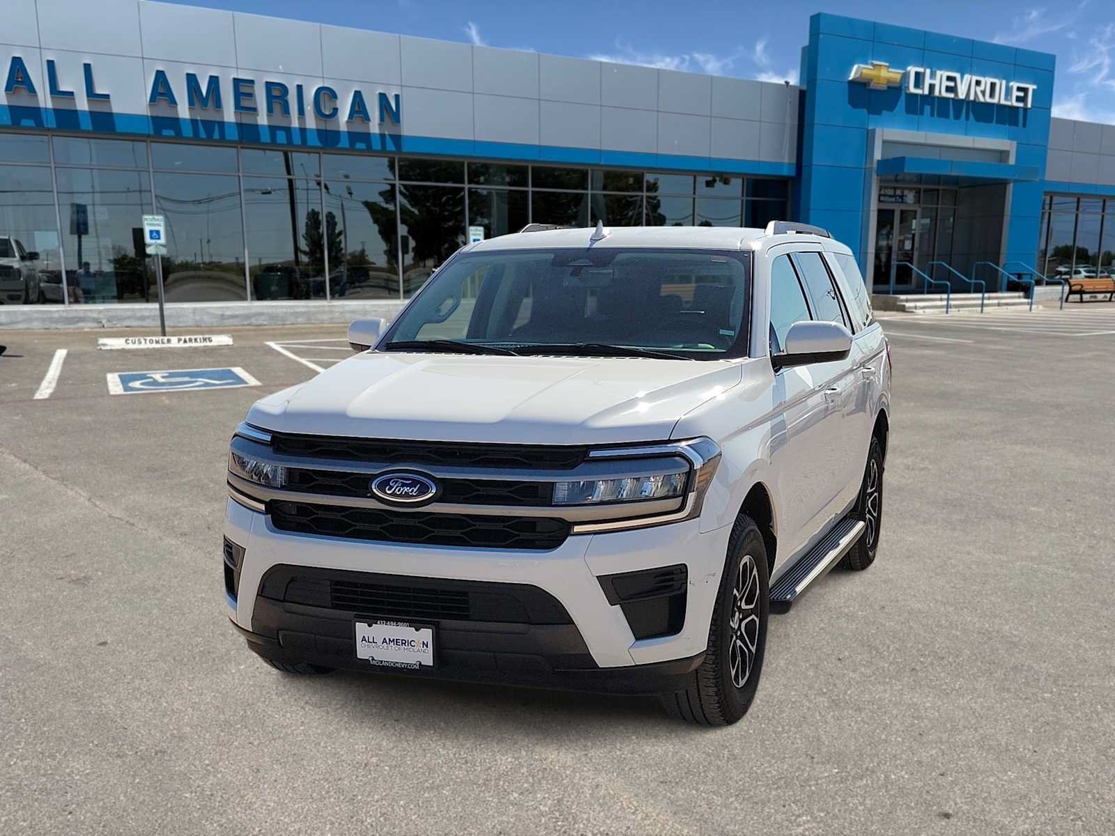 Used 2024 Ford Expedition XLT