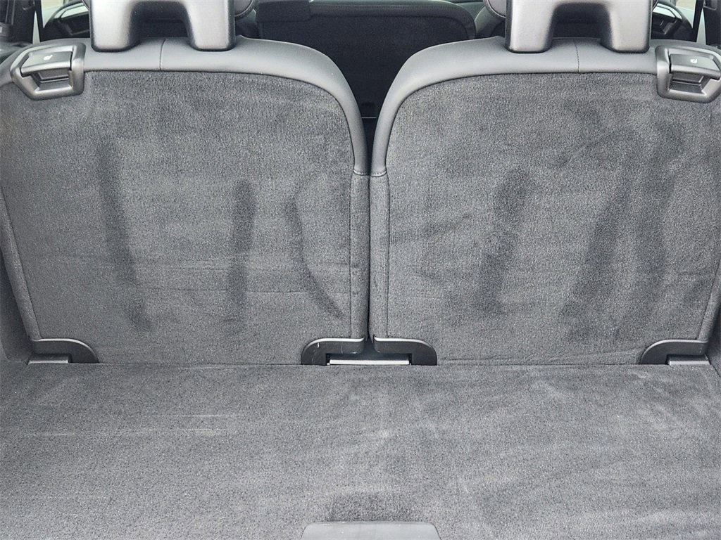 Used 2025 Volvo XC90 B6 Core w/ Protection Package Premier image 23