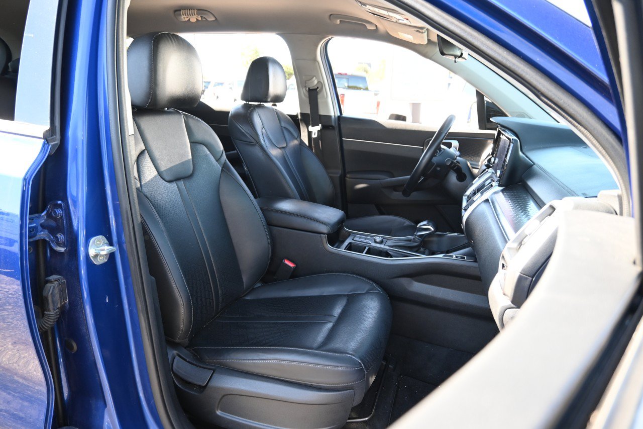 Used 2022 Kia Sorento S FWD image 27