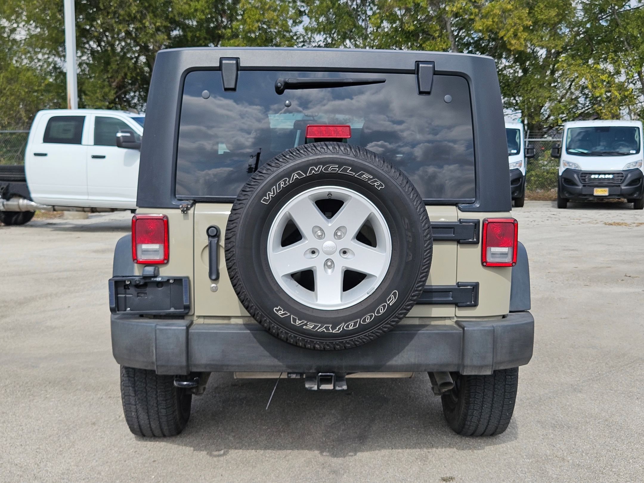 Used 2018 Jeep Wrangler Unlimited Sport S image 4