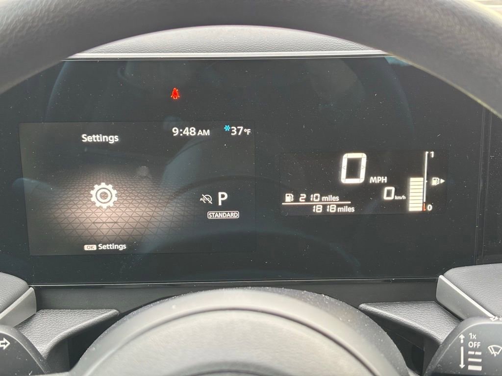 Used 2025 Nissan Kicks S image 19