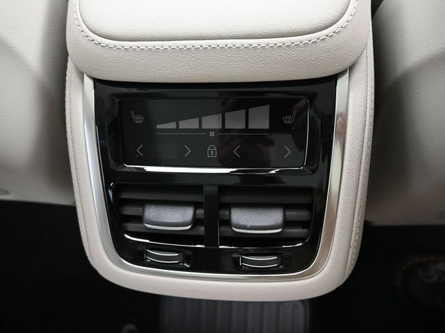 New 2026 Volvo XC90 T8 Ultra w/ Protection Package Premier AWD/4WD image 34