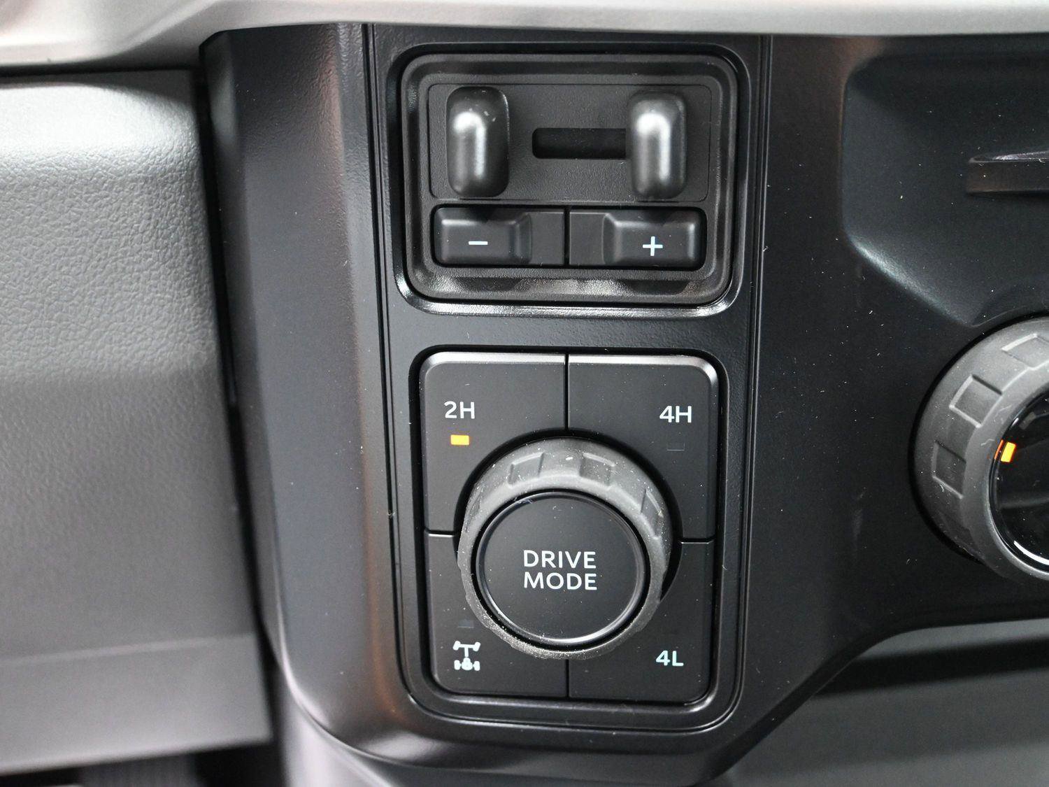 New 2026 Ford F250 XLT image 28