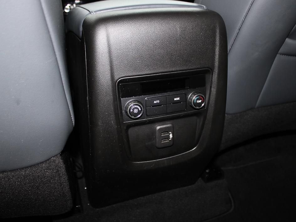 Used 2023 Buick Enclave Essence w/ Sport Touring Edition image 38