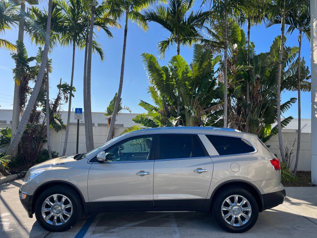 Used 2011 Buick Enclave CXL image 5