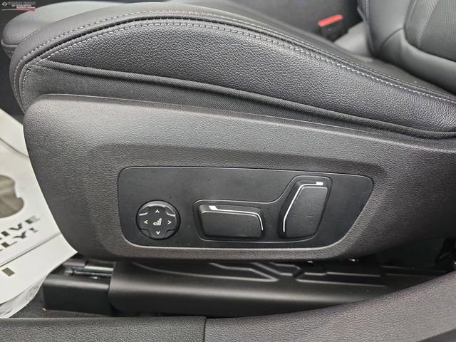 Used 2024 BMW 330i Sedan image 24