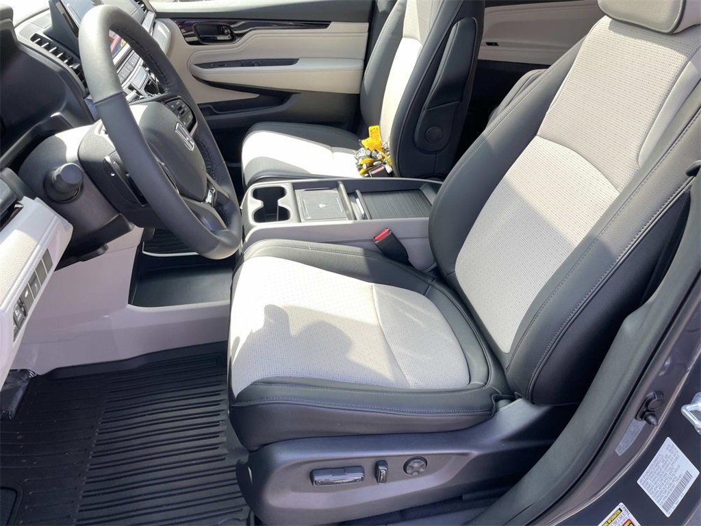 New 2026 Honda Odyssey Elite image 13