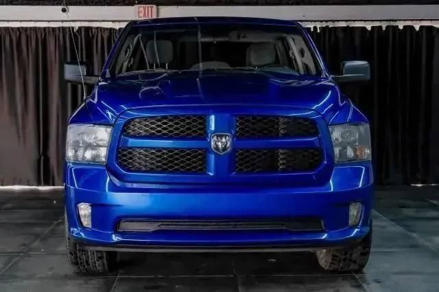 Used 2019 RAM 1500 Express w/ Express Value Package AWD/4WD image 4