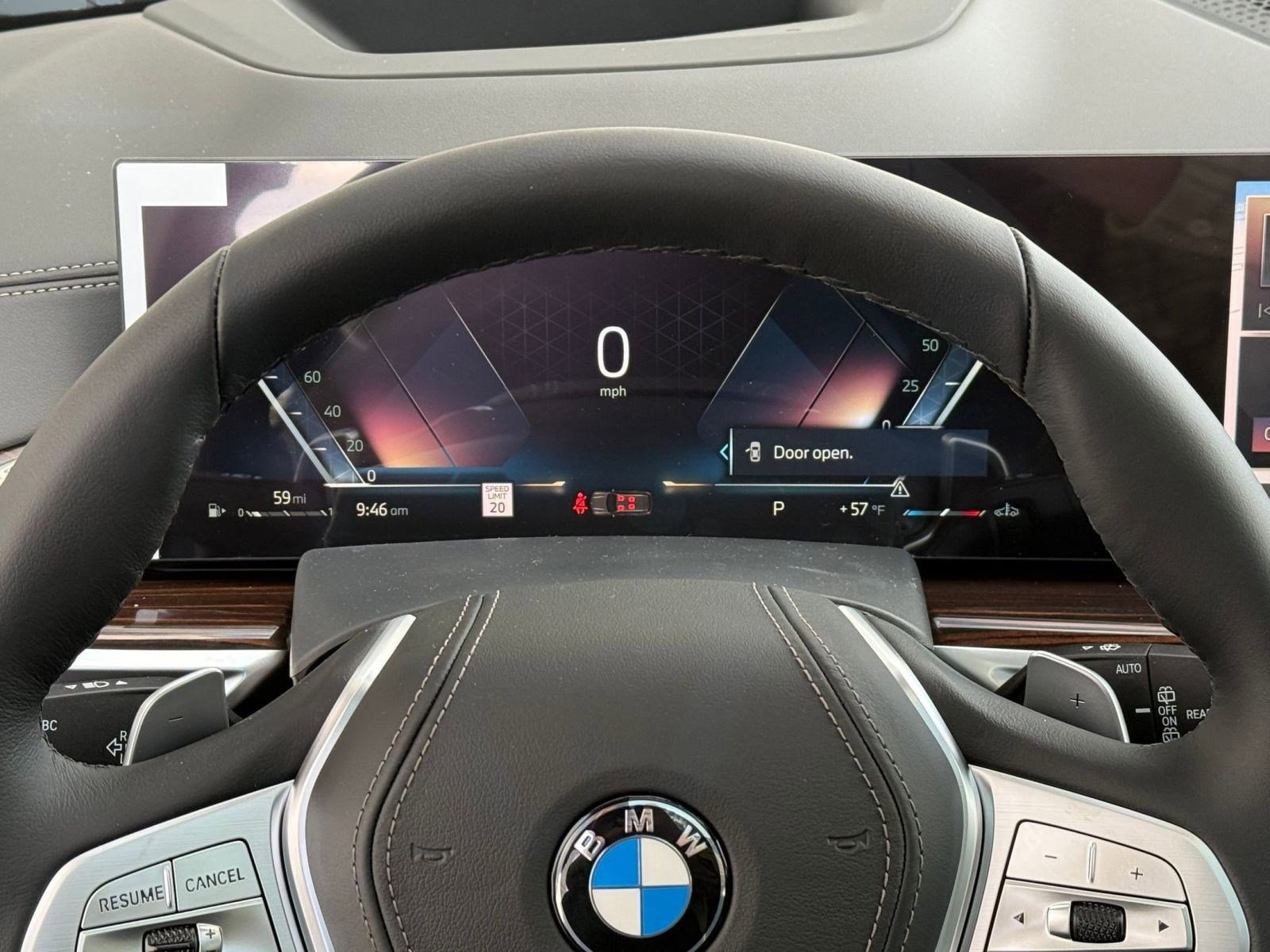 Used 2026 BMW X7 xDrive40i w/ Premium Package image 17