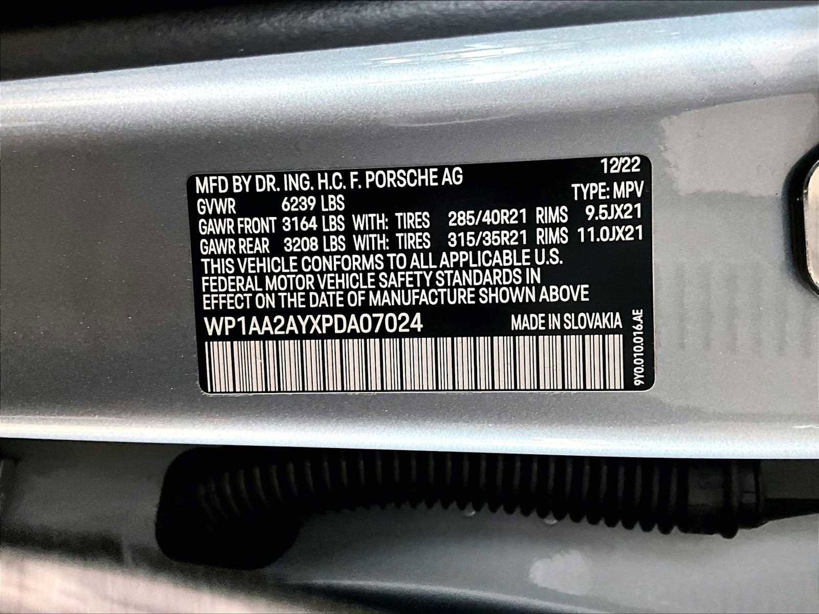 Used 2023 Porsche Cayenne image 37