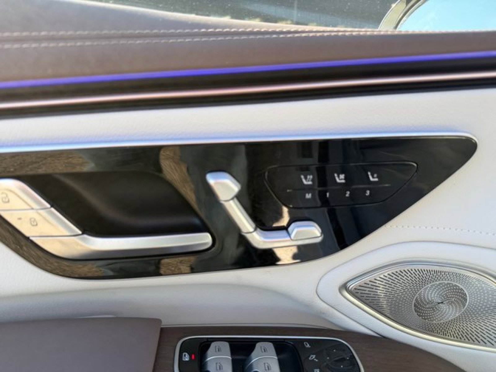 Used 2022 Mercedes-Benz EQS 580 4MATIC Sedan image 11