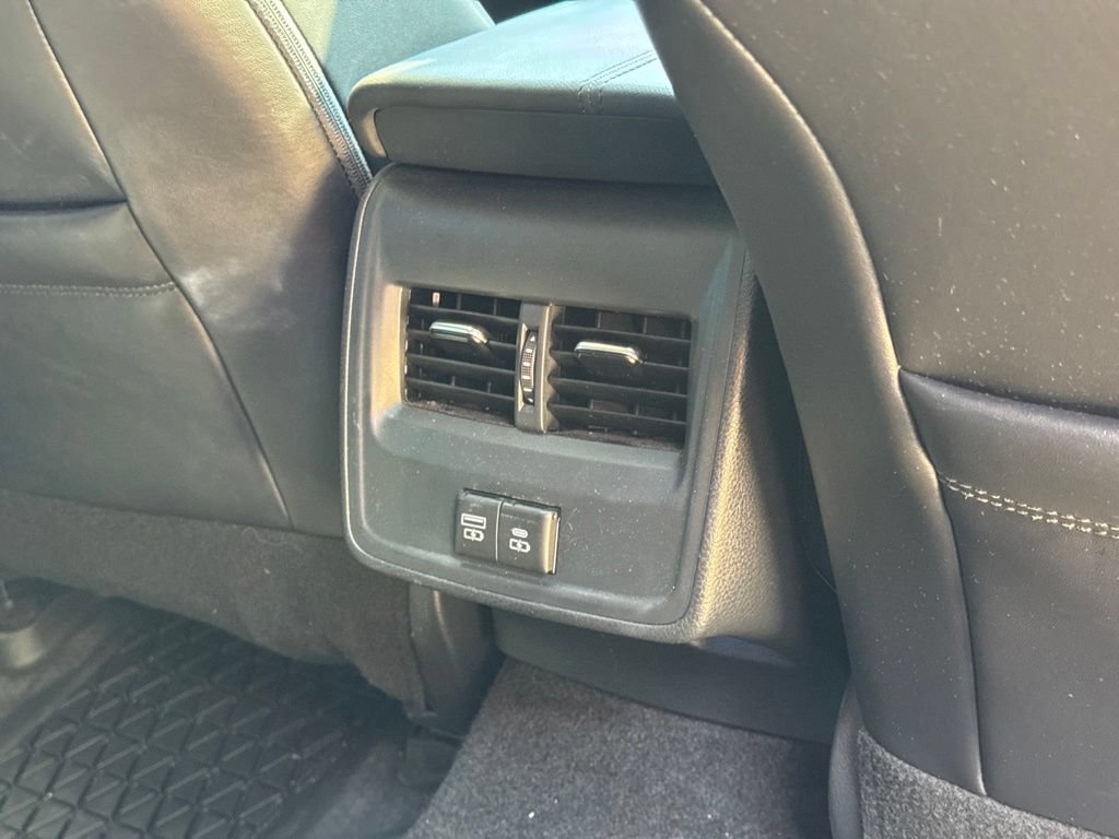 Used 2022 Toyota Avalon XSE FWD image 18