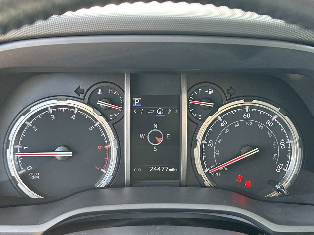 Used 2024 Toyota 4Runner TRD Off-Road Premium image 18