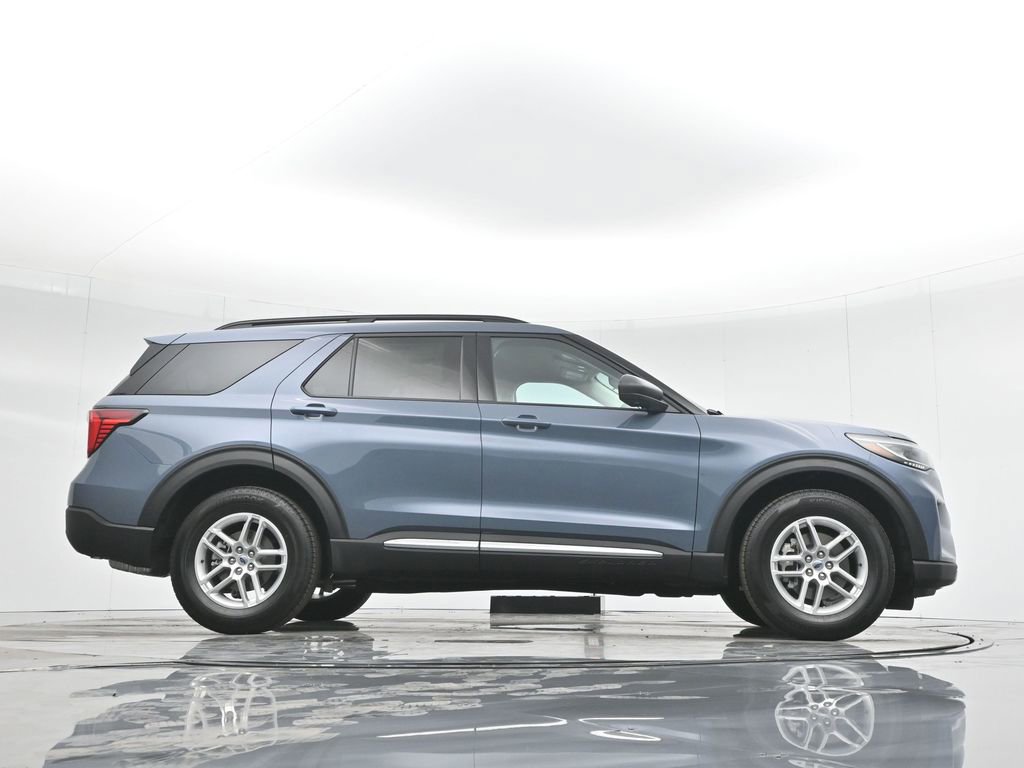 New 2025 Ford Explorer Active w/ Active Comfort Package image 31