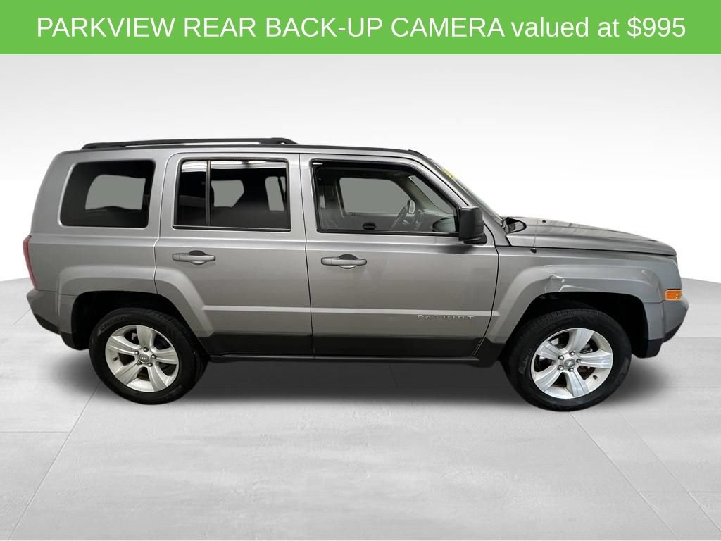 Used 2016 Jeep Patriot Latitude AWD/4WD image 2