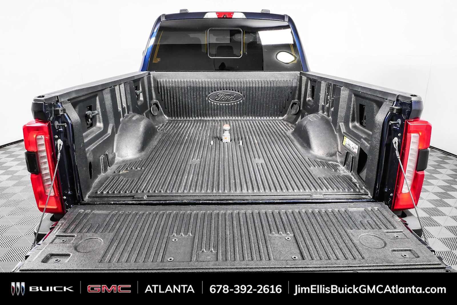 Used 2023 Ford F250 Lariat w/ Sport Appearance Package AWD/4WD image 31