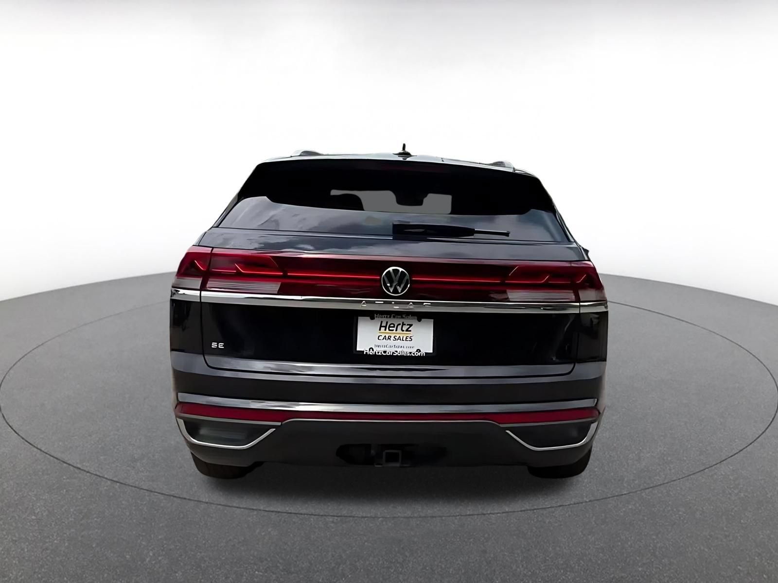 Used 2025 Volkswagen Atlas Cross Sport SE FWD image 12