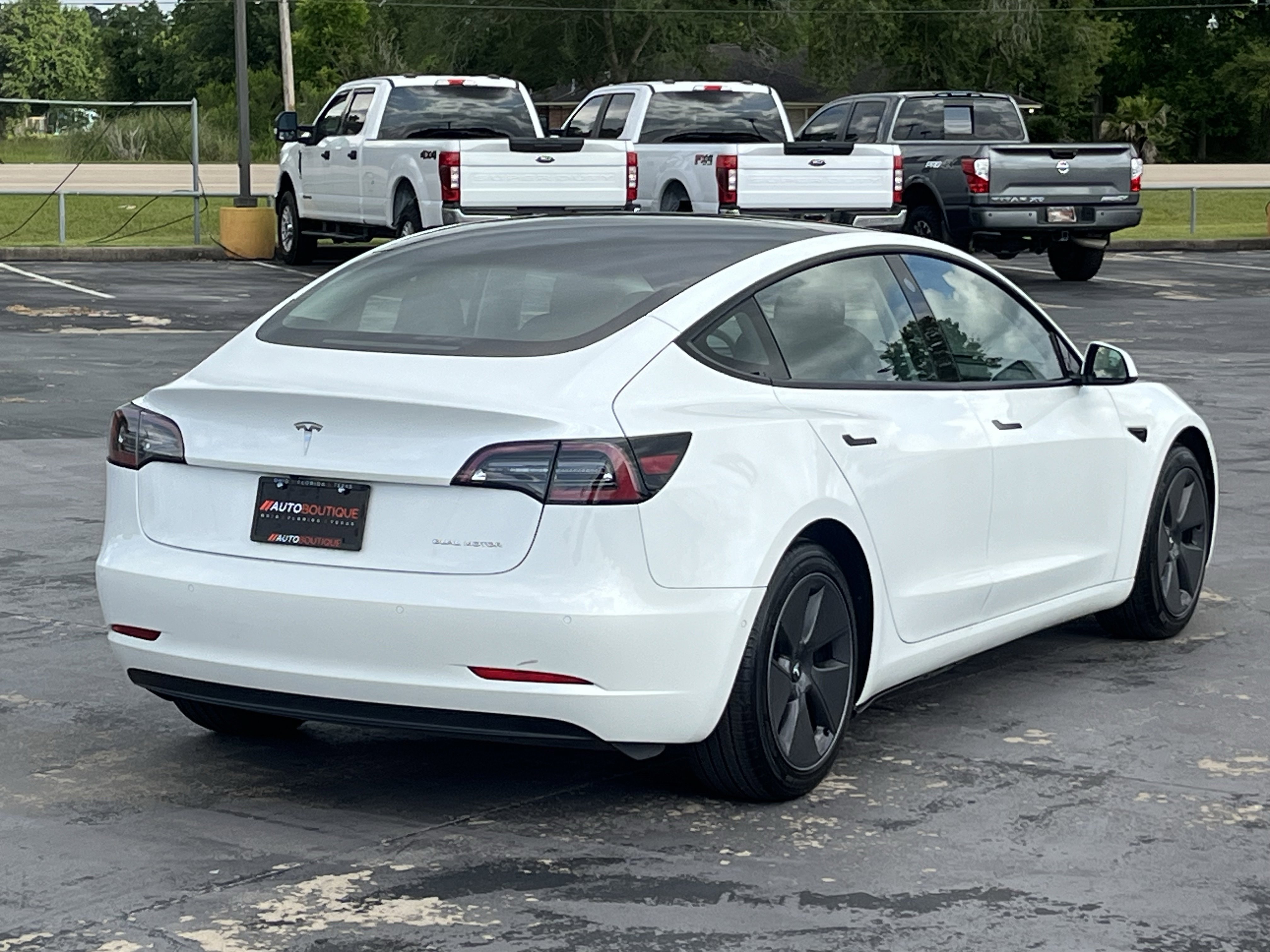 Used 2022 Tesla Model 3 Long Range AWD/4WD image 9