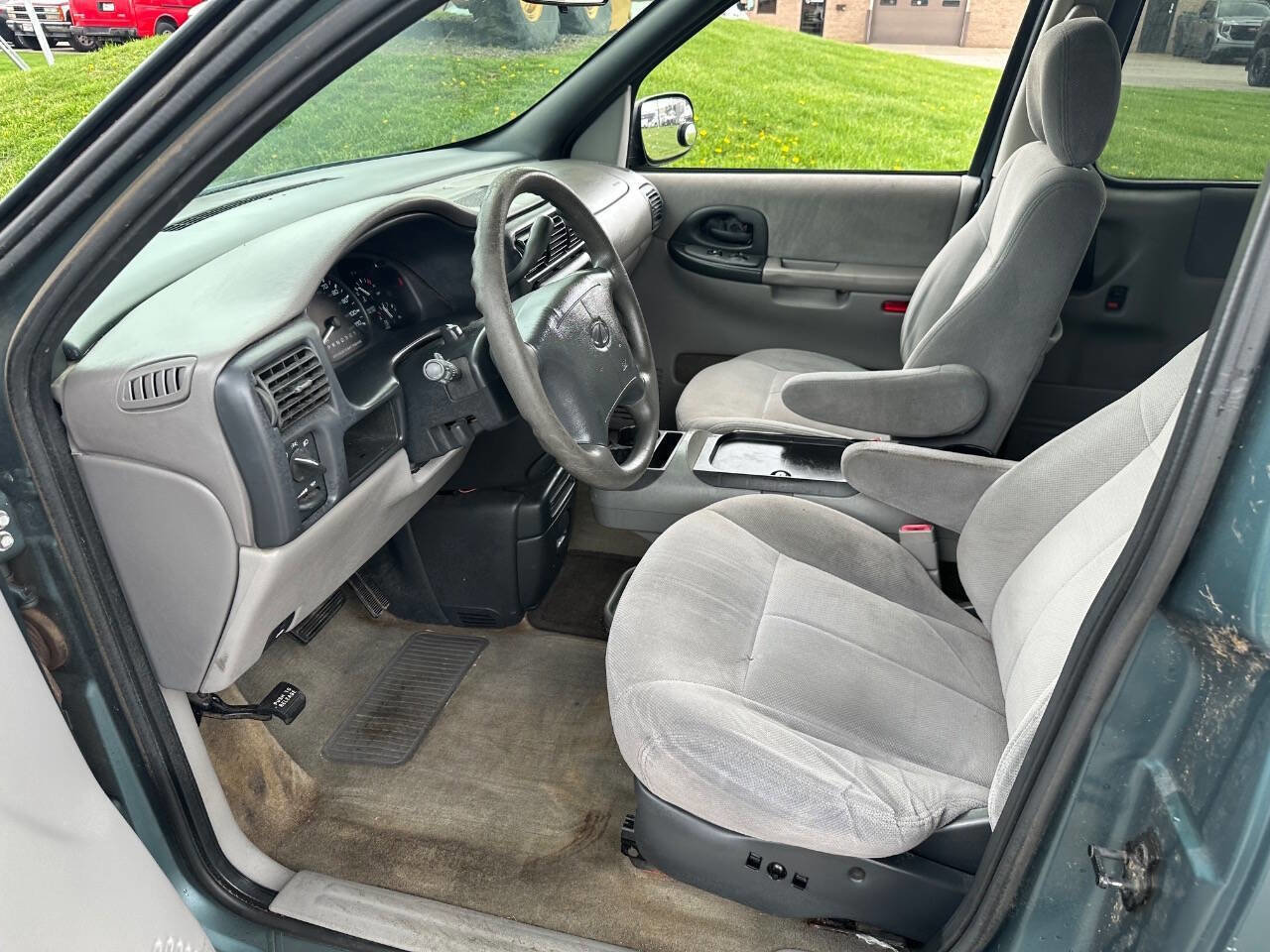 Used 1997 Oldsmobile Silhouette GL image 11