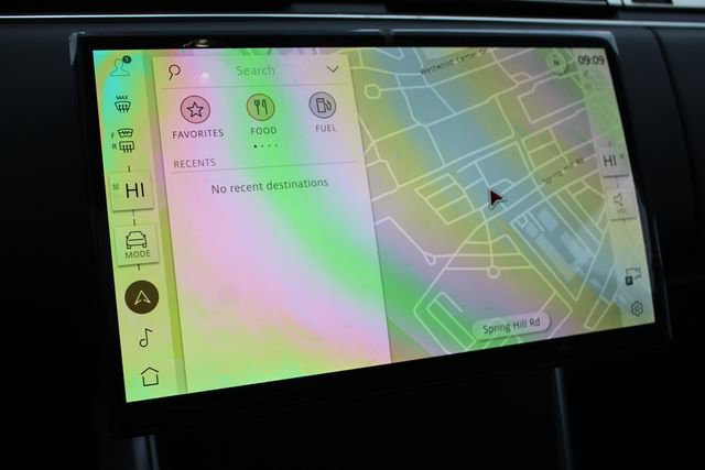 New 2026 Land Rover Range Rover Long Wheelbase SE image 18