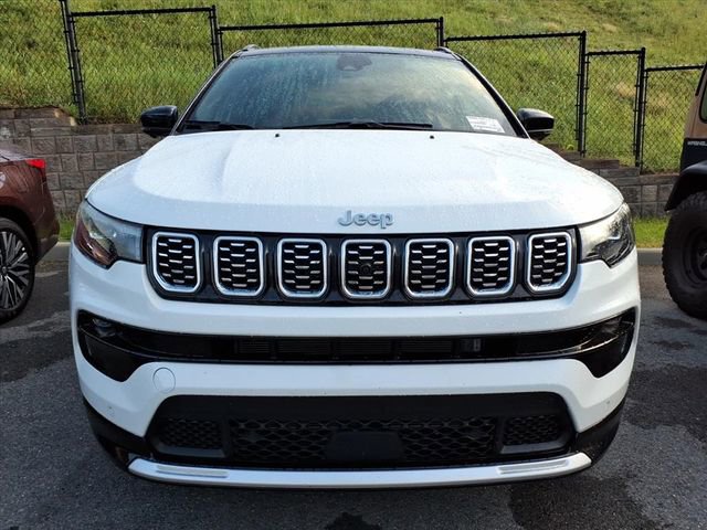 Used 2025 Jeep Compass Limited w/ Elite Group image 13
