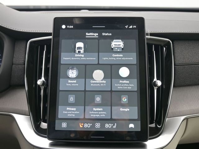 New 2026 Volvo XC90 B6 Ultra w/ Protection Package image 16