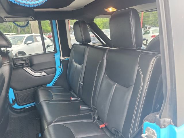 Used 2017 Jeep Wrangler Unlimited Sahara w/ Trailer Tow Group AWD/4WD image 10