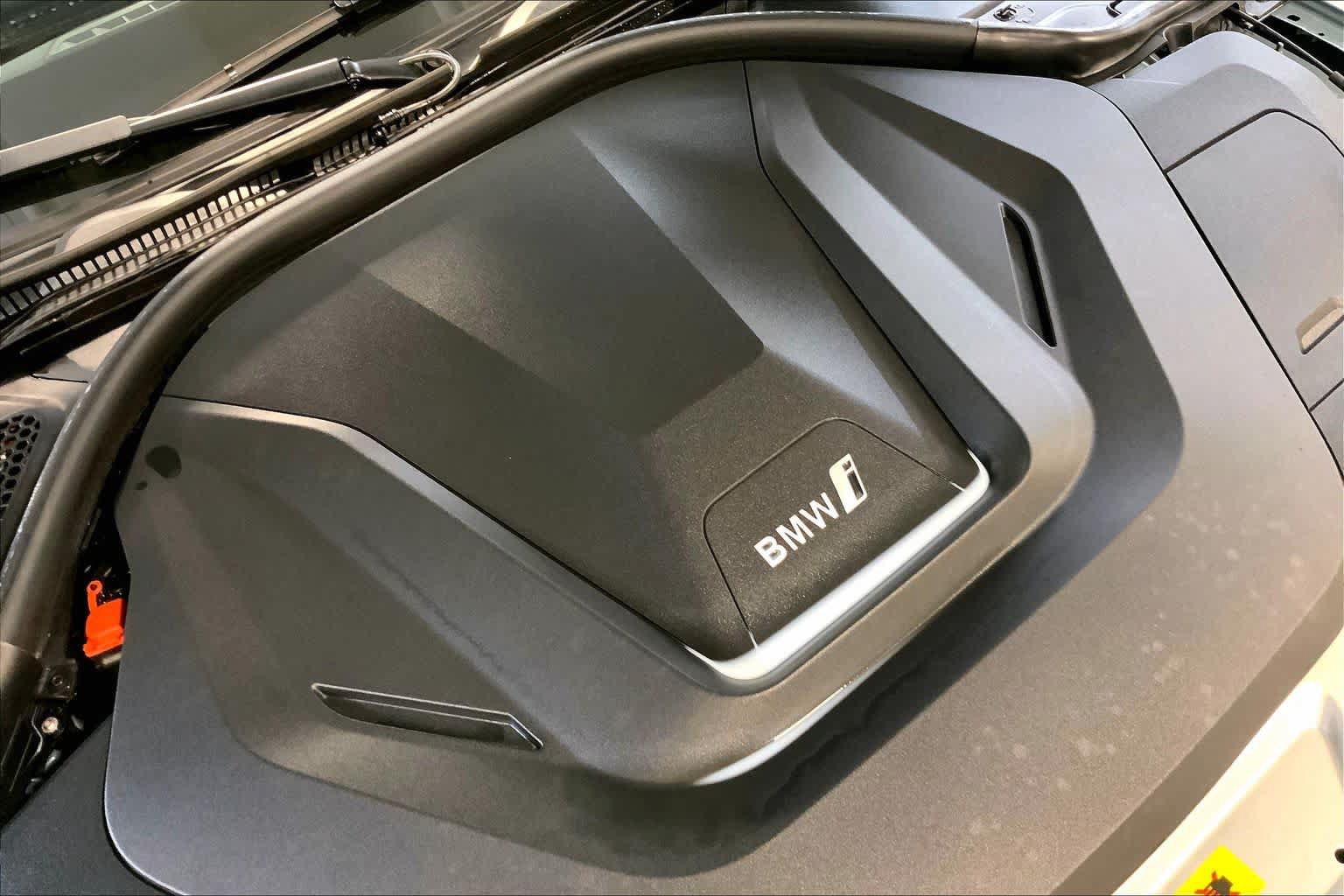 Used 2025 BMW i4 eDrive40 w/ Premium Package RWD image 31