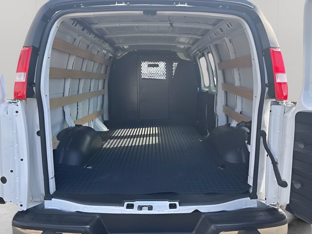 Used 2024 Chevrolet Express 2500 w/ Driver Convenience Package RWD image 22