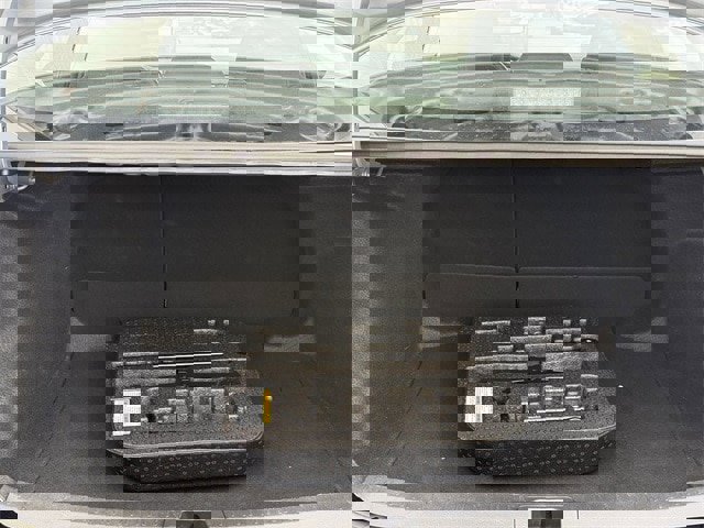 Used 2024 Toyota Corolla LE image 30