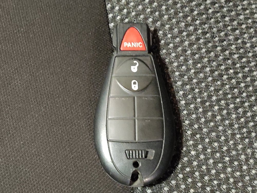 Used 2020 Jeep Cherokee Latitude FWD image 32