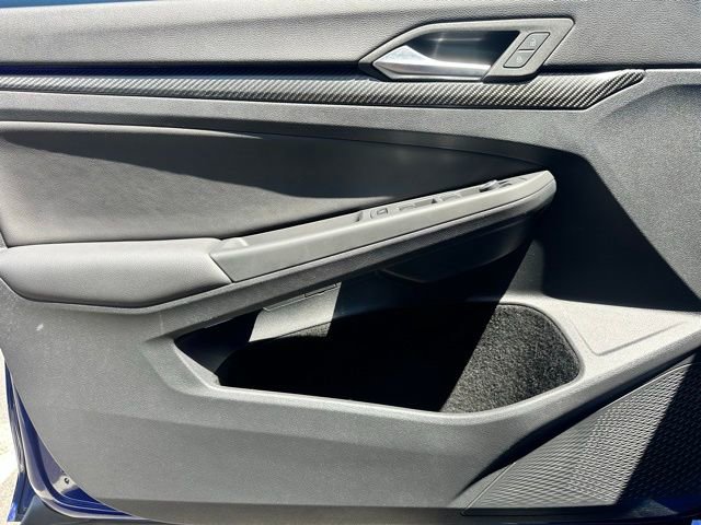 Used 2023 Volkswagen Golf 20th Anniversary Edition image 9