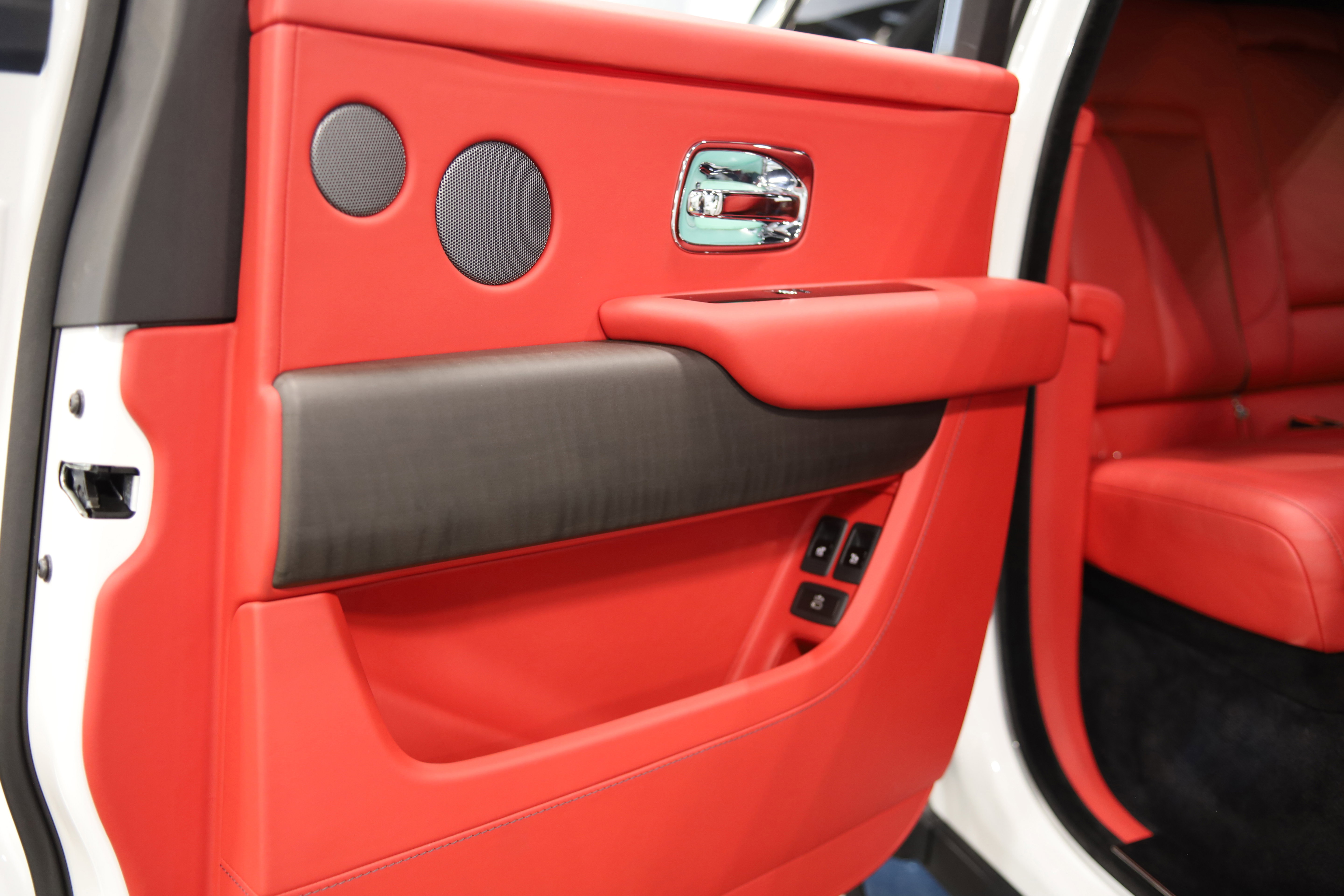 Used 2023 Rolls-Royce Cullinan AWD/4WD image 43