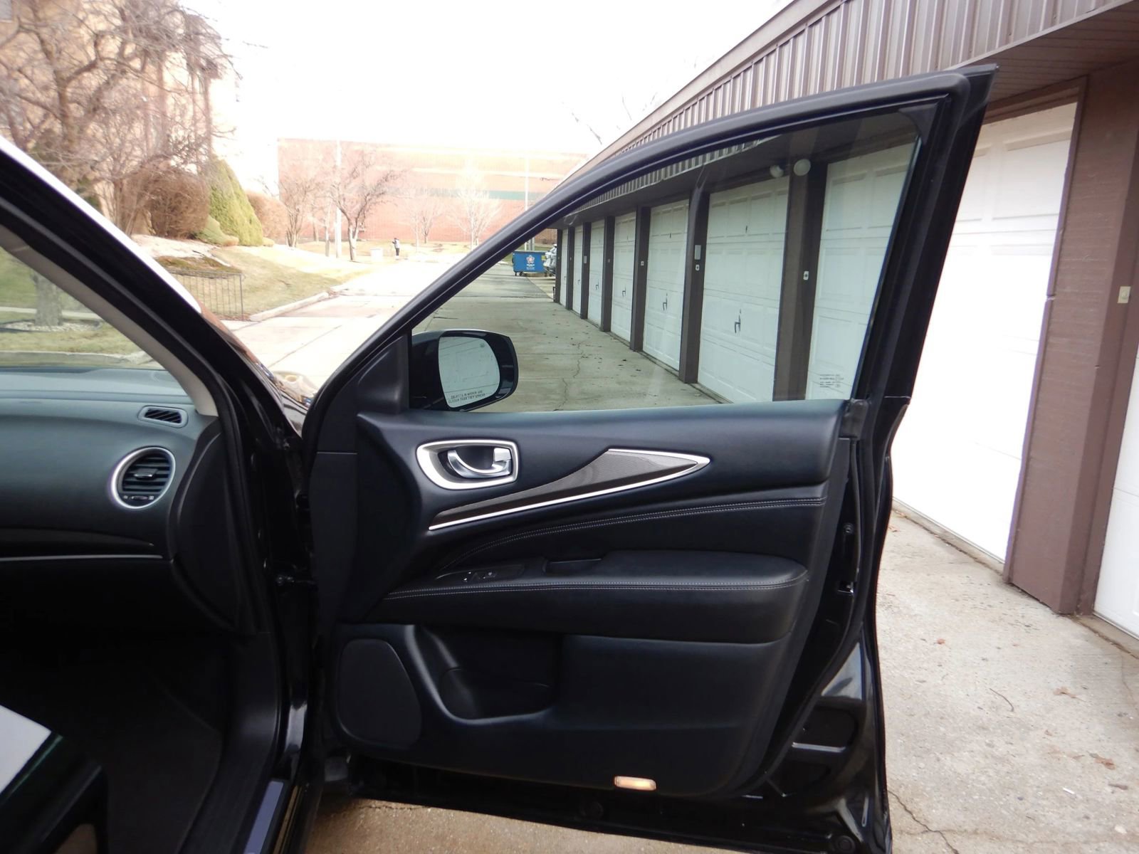 Used 2018 INFINITI QX60 FWD w/ Premium Package image 15