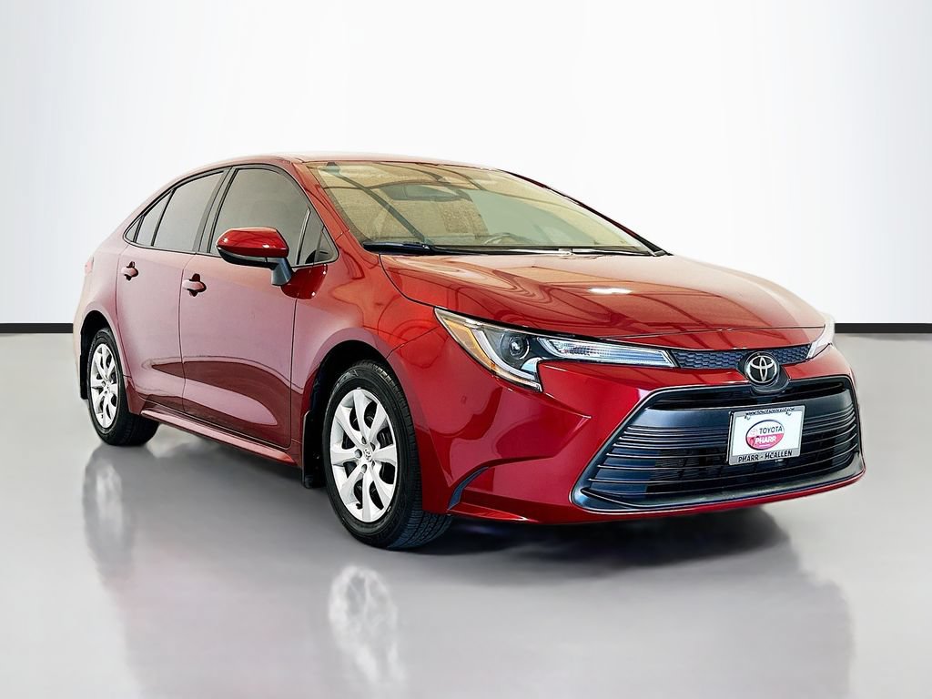 Used 2024 Toyota Corolla LE FWD image 3