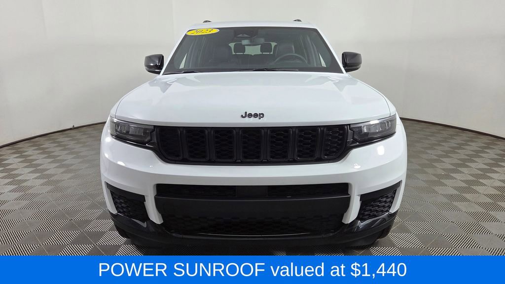 Used 2023 Jeep Grand Cherokee L Laredo AWD/4WD image 3