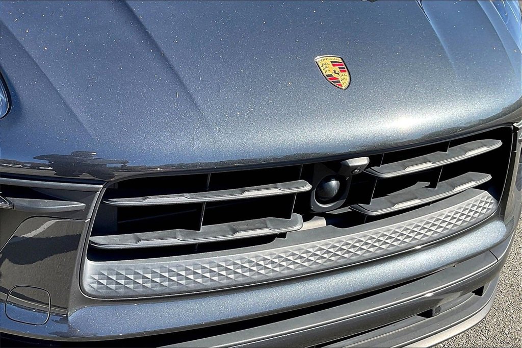 Used 2022 Porsche Macan image 33