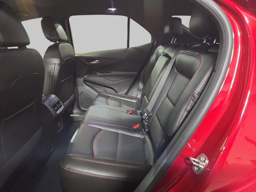 Used 2023 Chevrolet Equinox RS w/ RS Leather Package AWD/4WD image 16