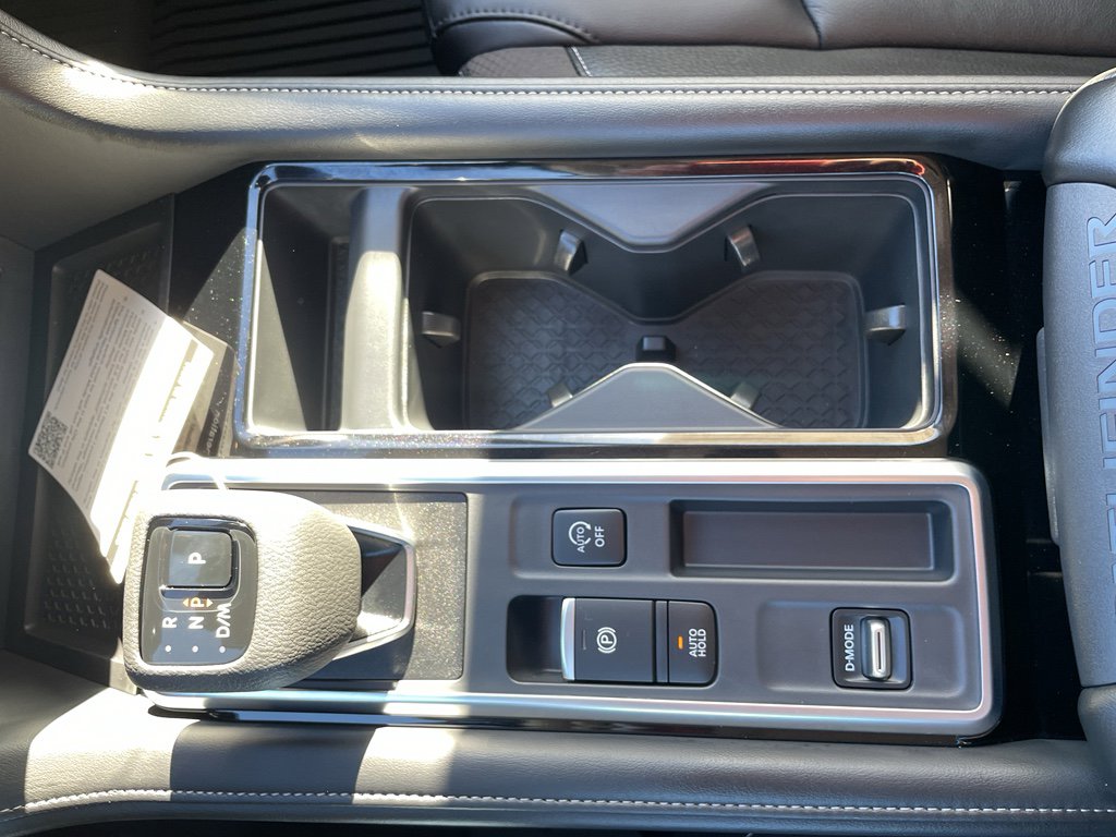 New 2025 Nissan Pathfinder SL image 17