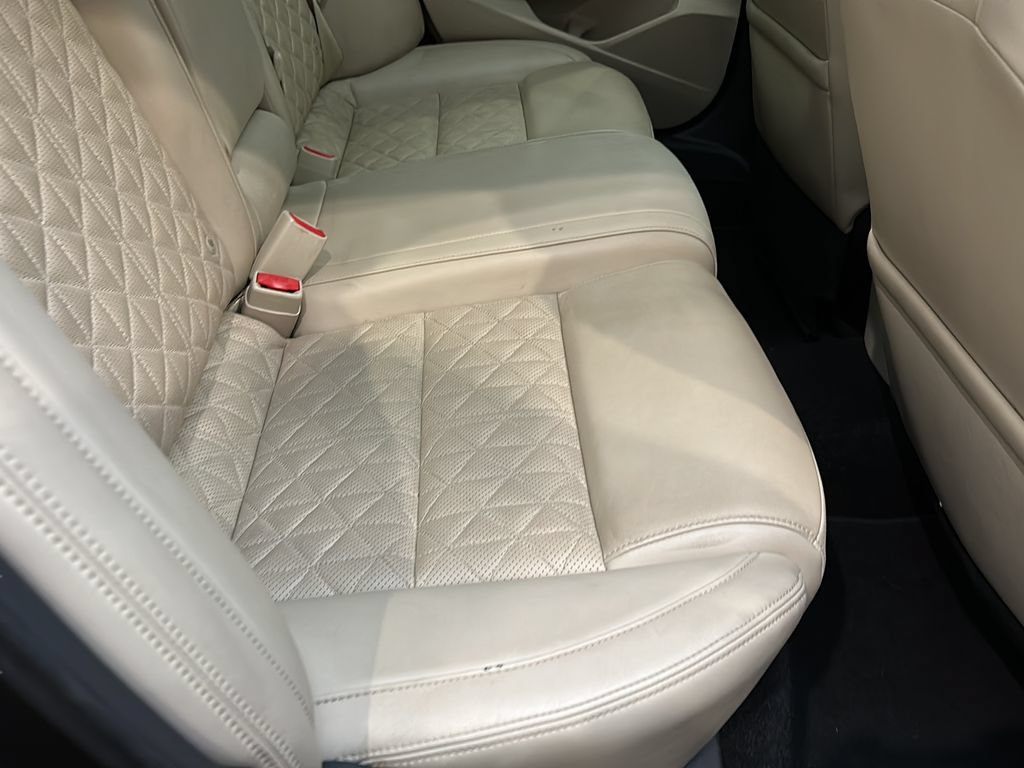 Used 2016 Nissan Maxima Platinum FWD image 21