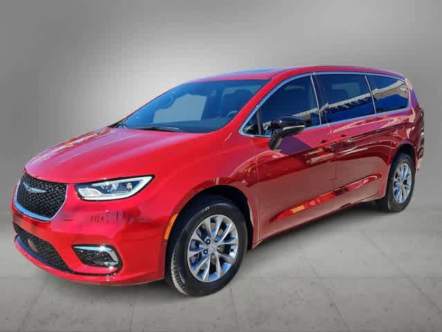 New 2026 Chrysler Pacifica Limited AWD/4WD image 4