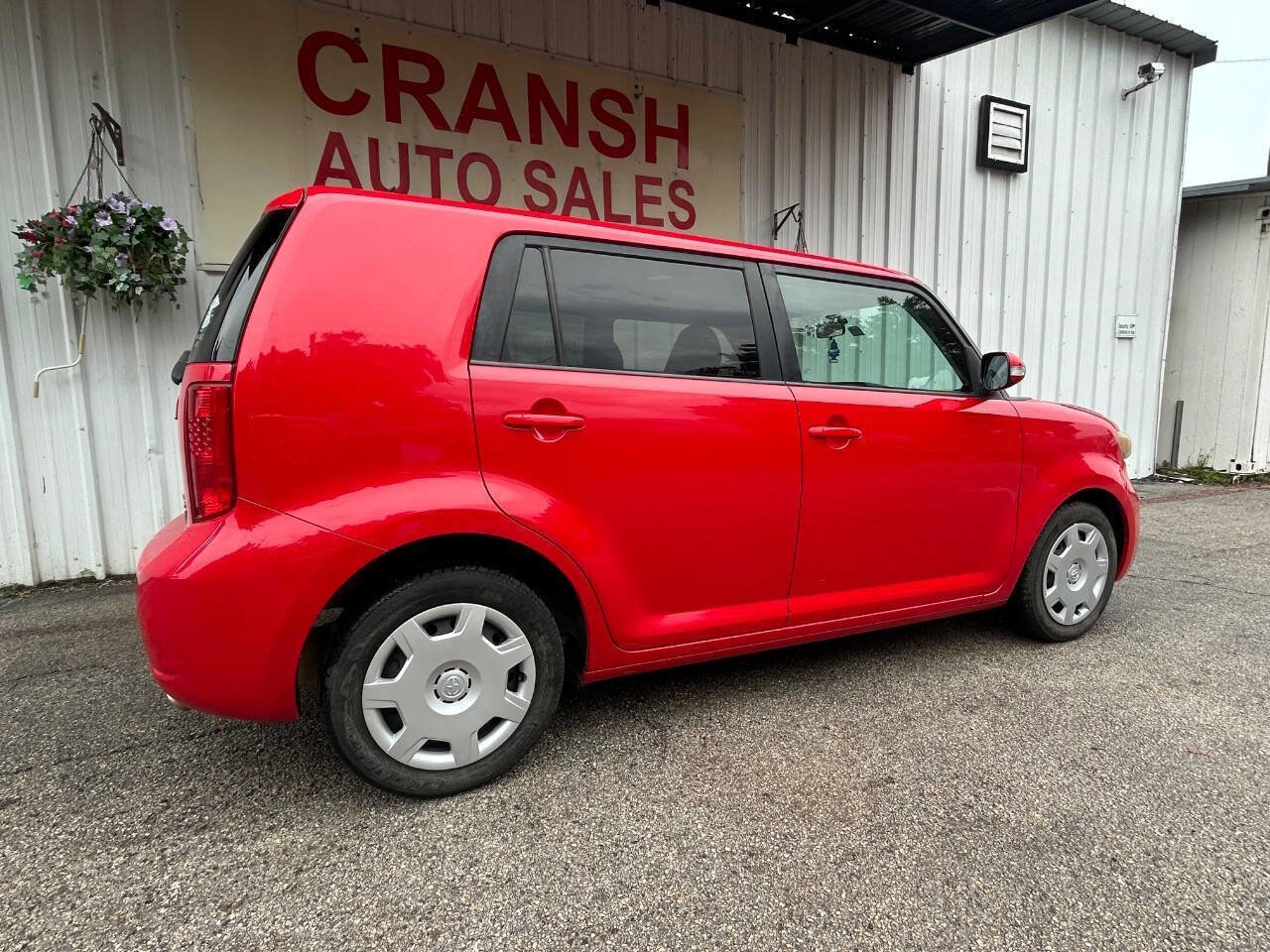 Used 2009 Scion xB FWD image 4