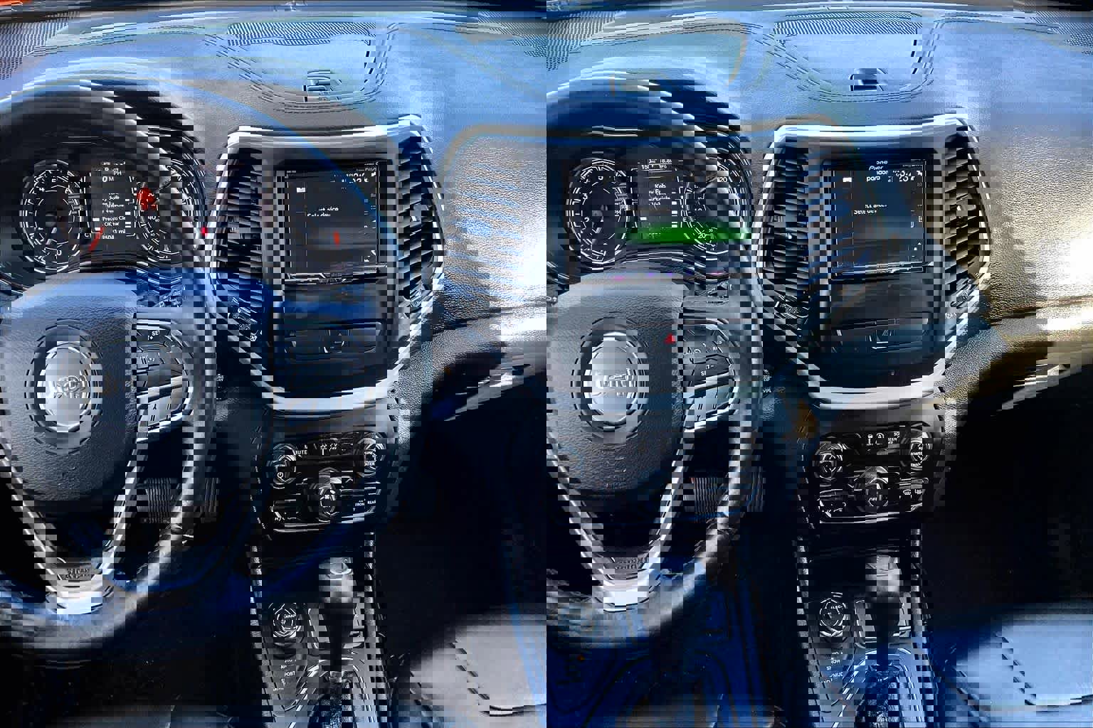 Used 2019 Jeep Cherokee Latitude Plus image 7