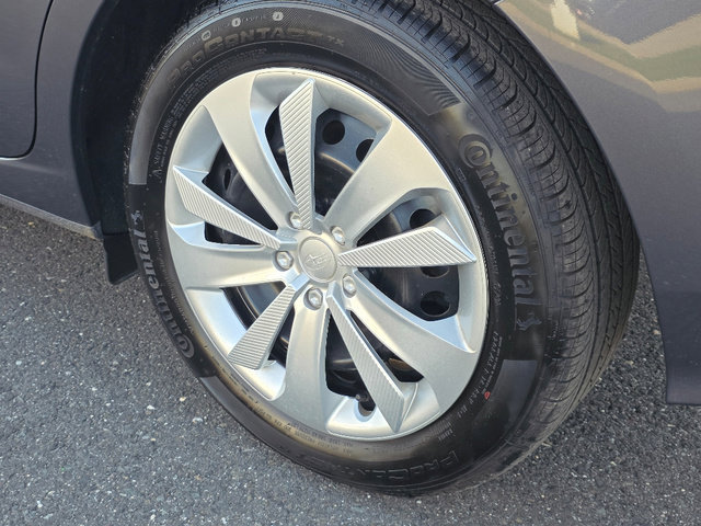 Certified 2023 Subaru Impreza 2.0i image 6