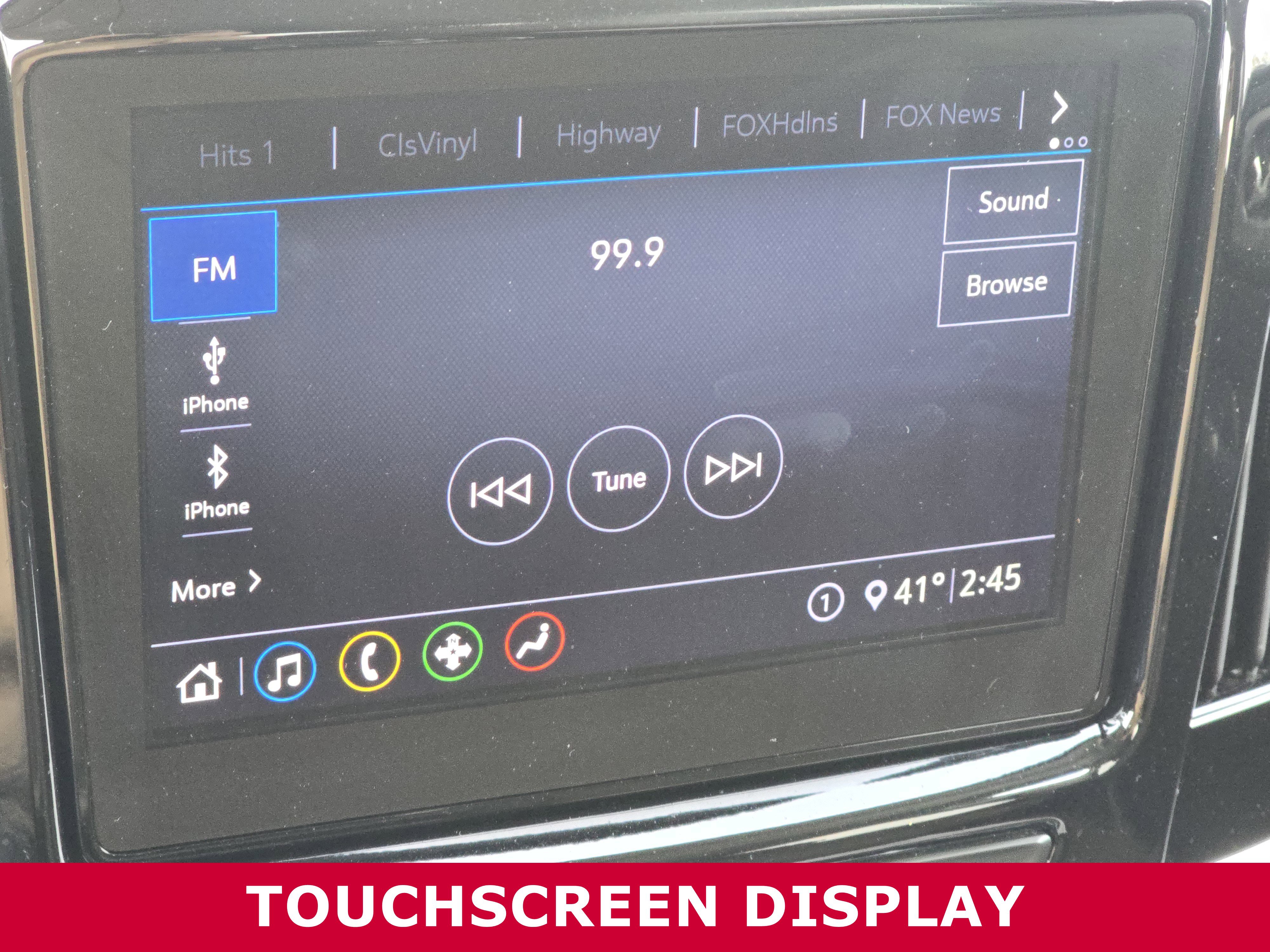 Used 2020 Chevrolet Traverse LT image 20