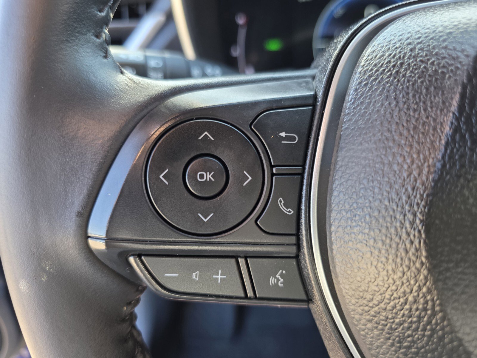 Used 2024 Toyota Corolla Cross S w/ Convenience Package AWD/4WD image 25