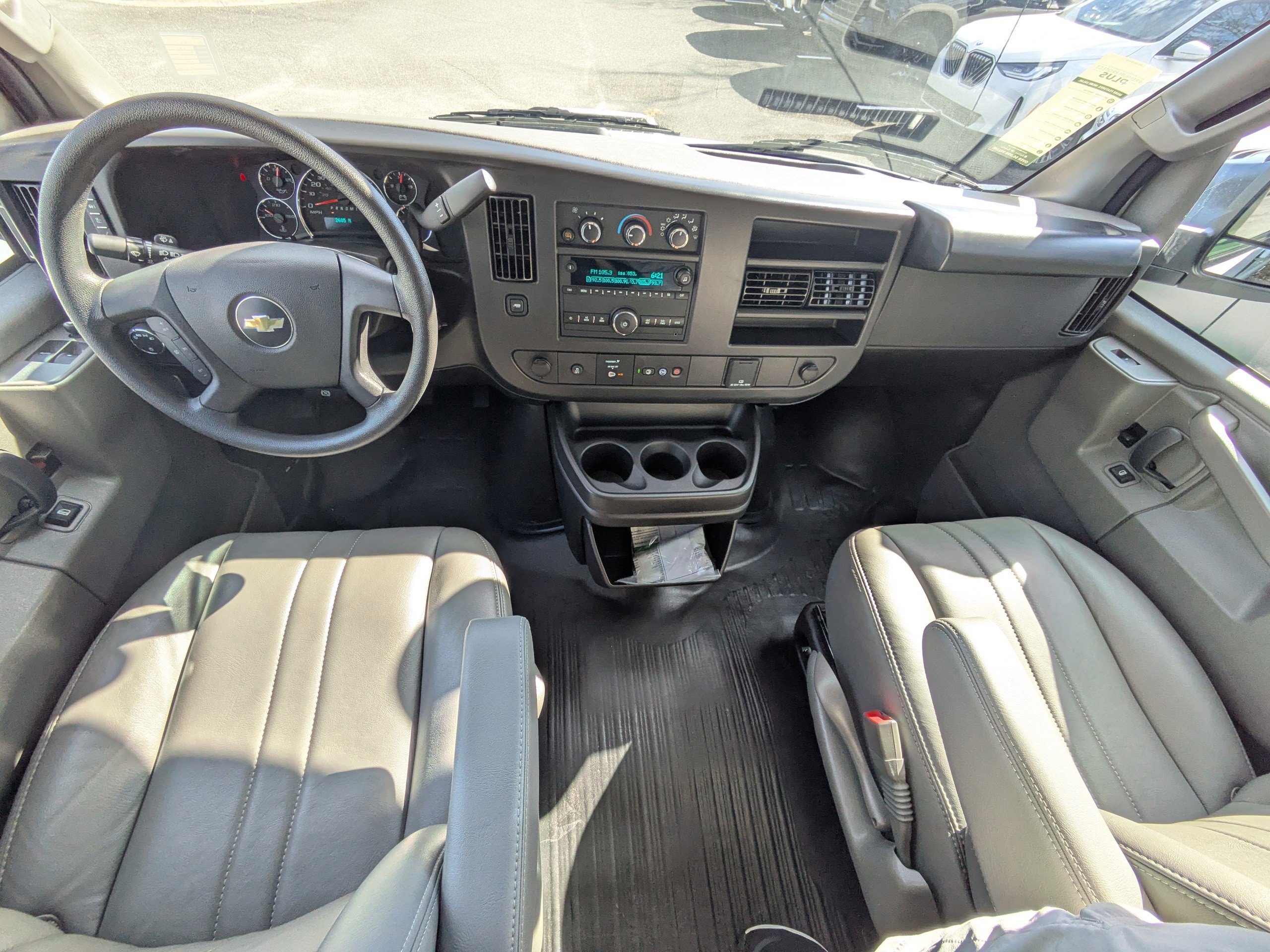 Used 2024 Chevrolet Express 2500 w/ Driver Convenience Package image 9